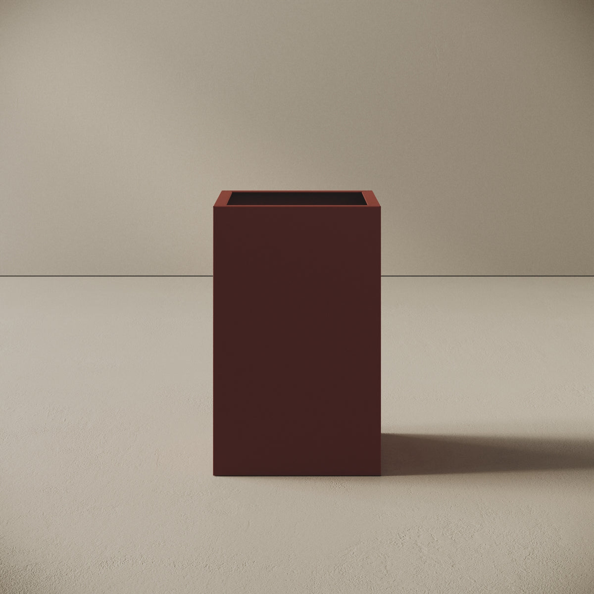 Cestino ALL in metallo rosso, vista frontale — struttura in lamiera verniciata a polvere rosso, design minimal per scrivania o ufficio