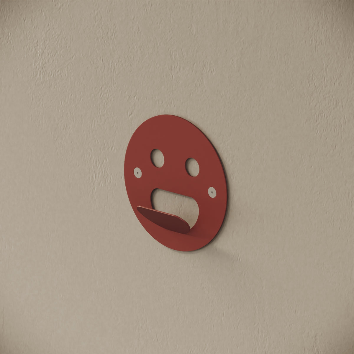 Appendiabiti da muro Smile rosso, vista laterale – ferro verniciato, gancio integrato