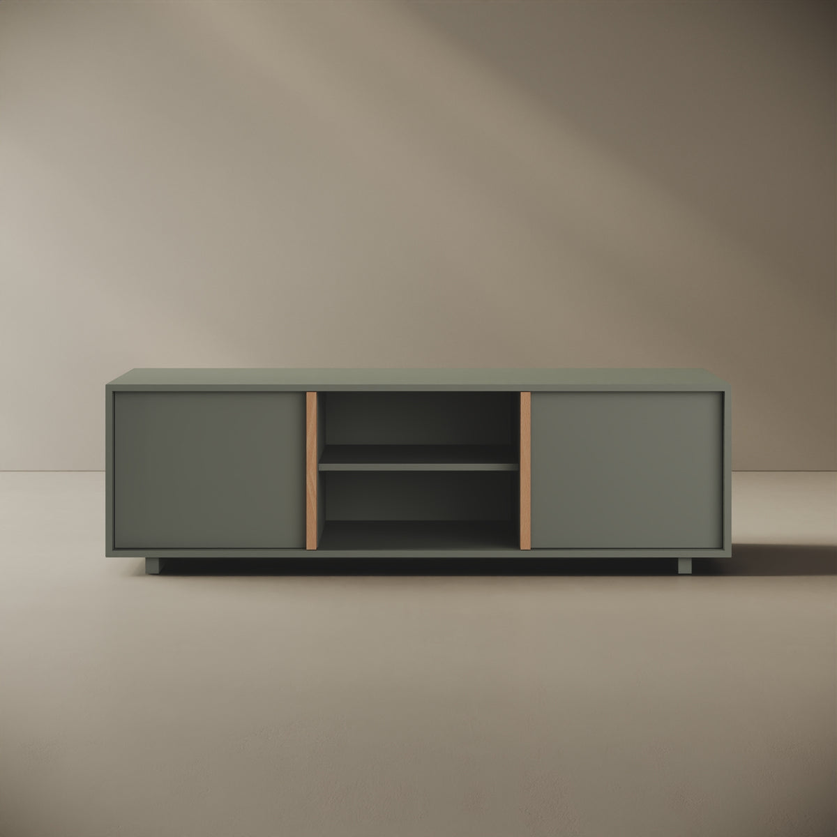 Mobile TV ILE verde taglia L, vista frontale — legno nobilitato bordato con tagli a 45°, maniglia a filo in faggio naturale, 160×45×50 cm, design Mario Alessiani
