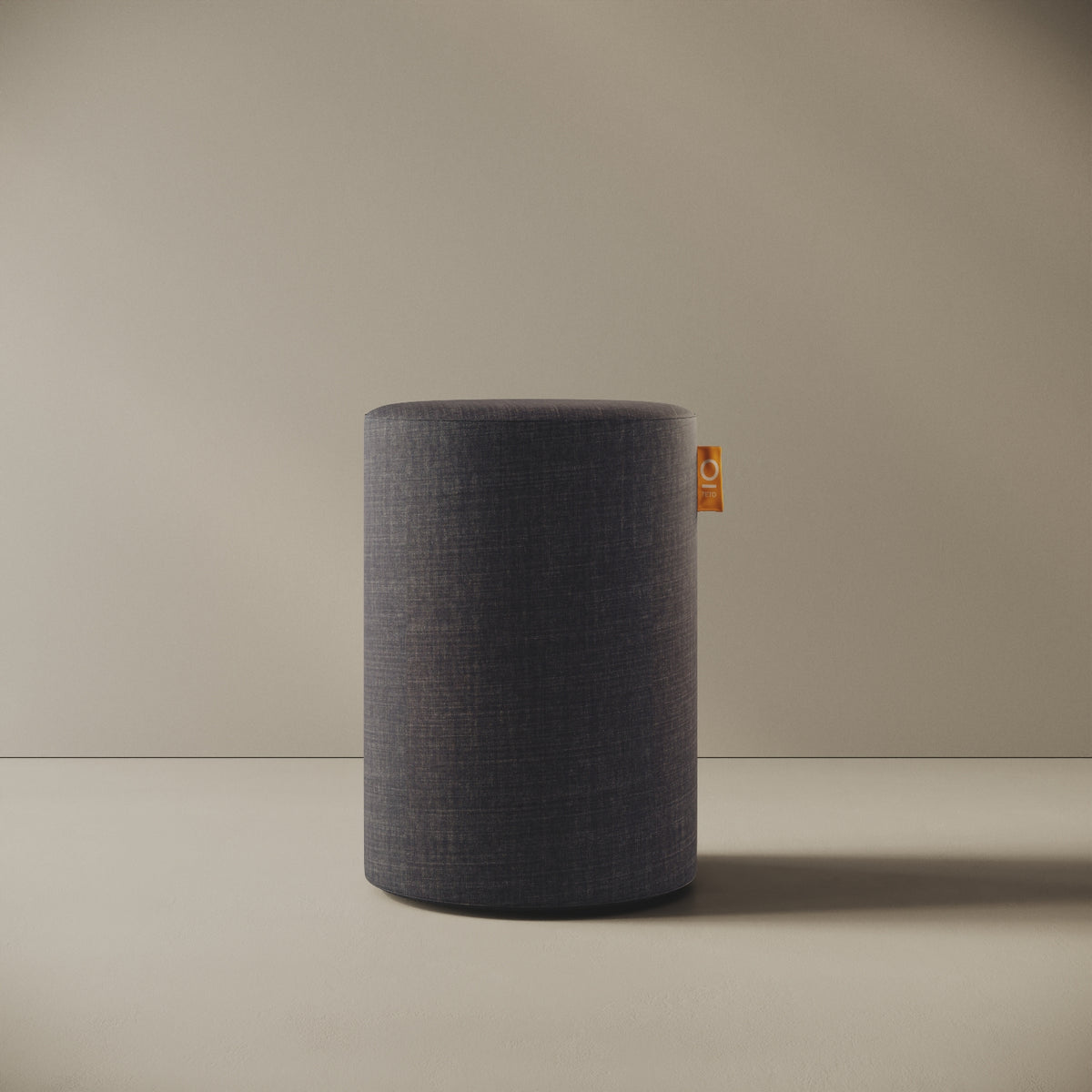 Pouf Comodo jeans taglia M Ø 47 × H 70 cm, vista frontale — rivestimento in denim robusto