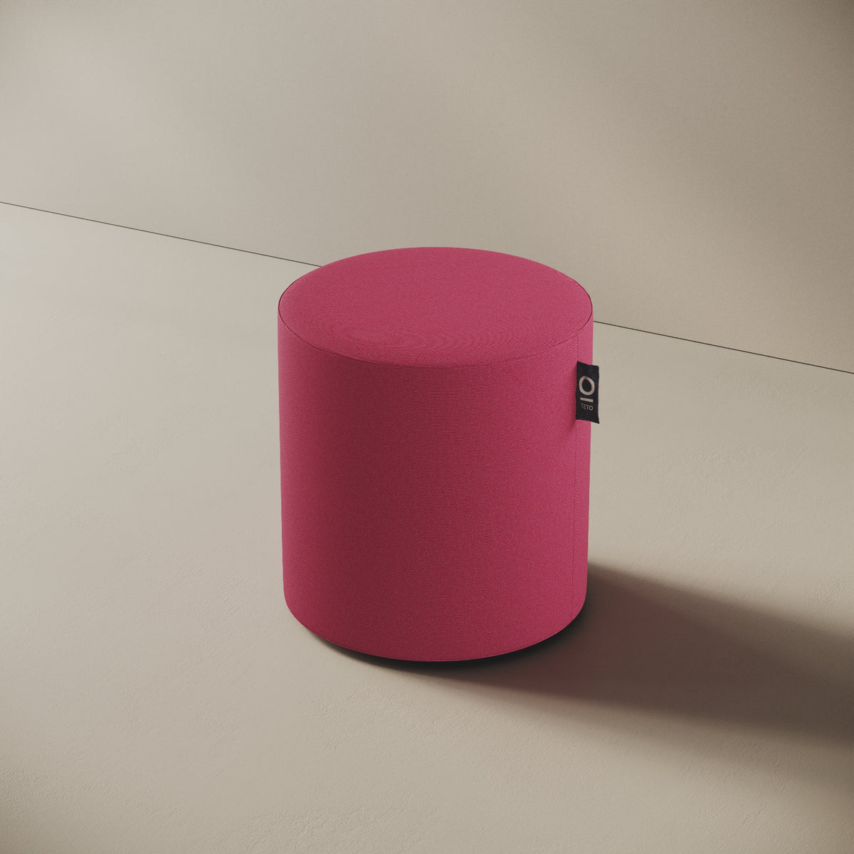 Pouf Comodo fucsia taglia S Ø 47 × H 47 cm, vista laterale — rivestimento in tessuto acrilico idrorepellente e antimacchia