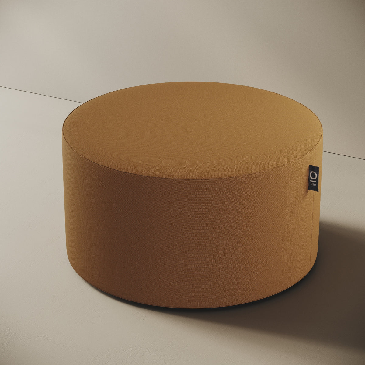 Pouf Comodo tabacco taglia L Ø 90 × H 47 cm, vista laterale — rivestimento in tessuto acrilico idrorepellente e antimacchia