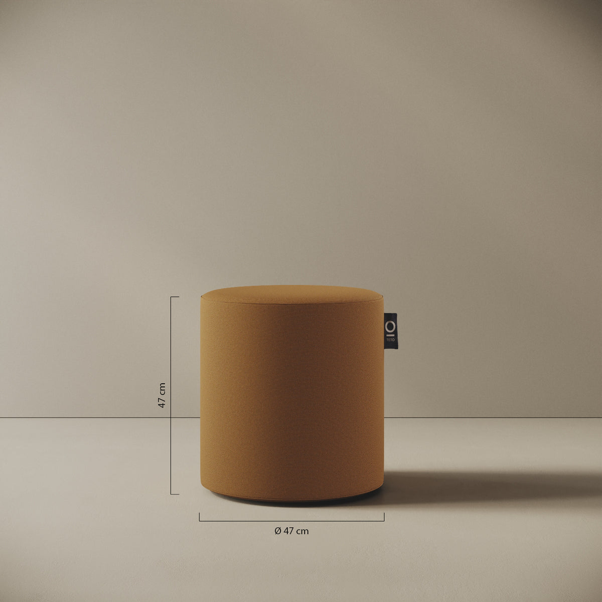 Pouf Comodo tabacco taglia S Ø 47 × H 47 cm — dettaglio del rivestimento in tessuto acrilico e delle cuciture rinforzate