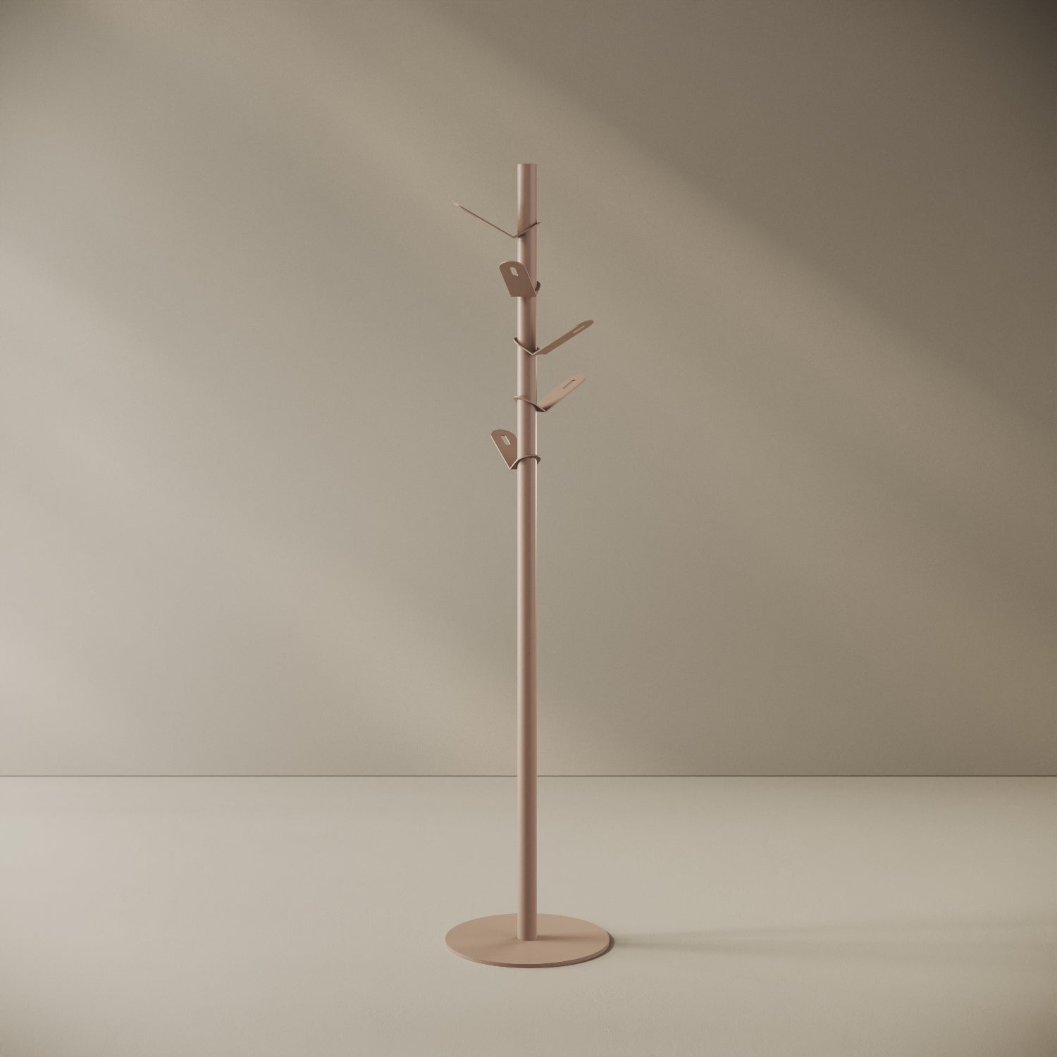 Appendiabiti a terra Leaf cipria, vista frontale — ferro verniciato a polveri epossipoliestere, montante h 162 cm con ganci ovali, base Ø 34 cm