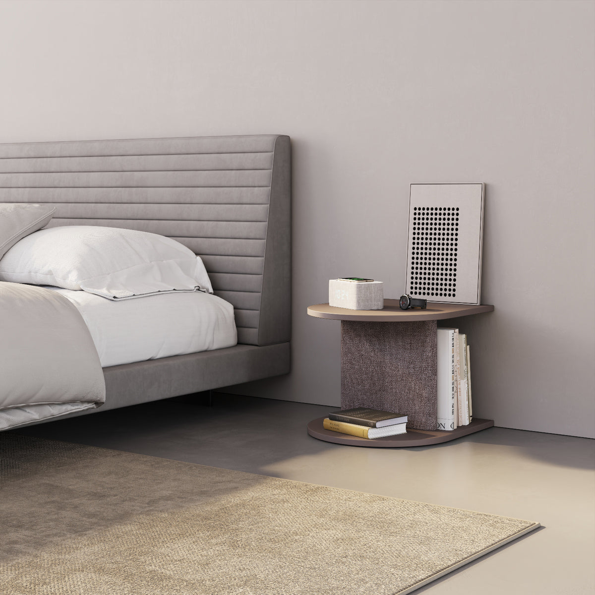 Comodino Strato cappuccino in camera da letto, side table design contemporaneo